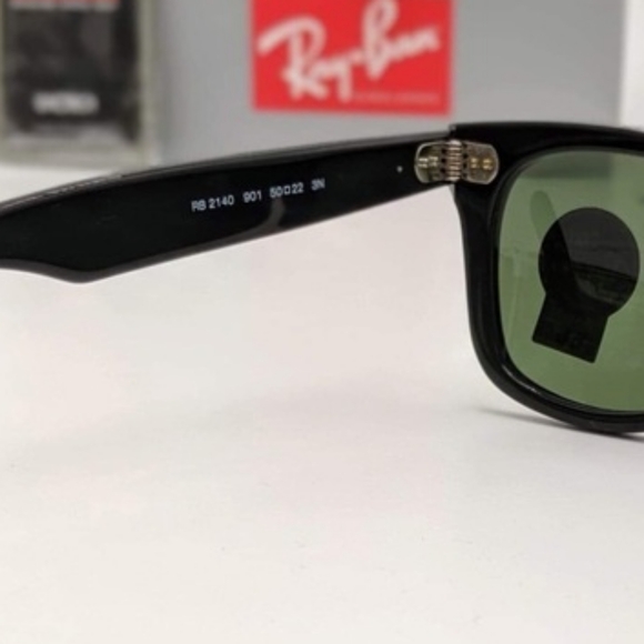 LIKE NEW Ray-Ban Wayfarer Black RB2140 Men /Women Sunglasses - Picture 7 of 16